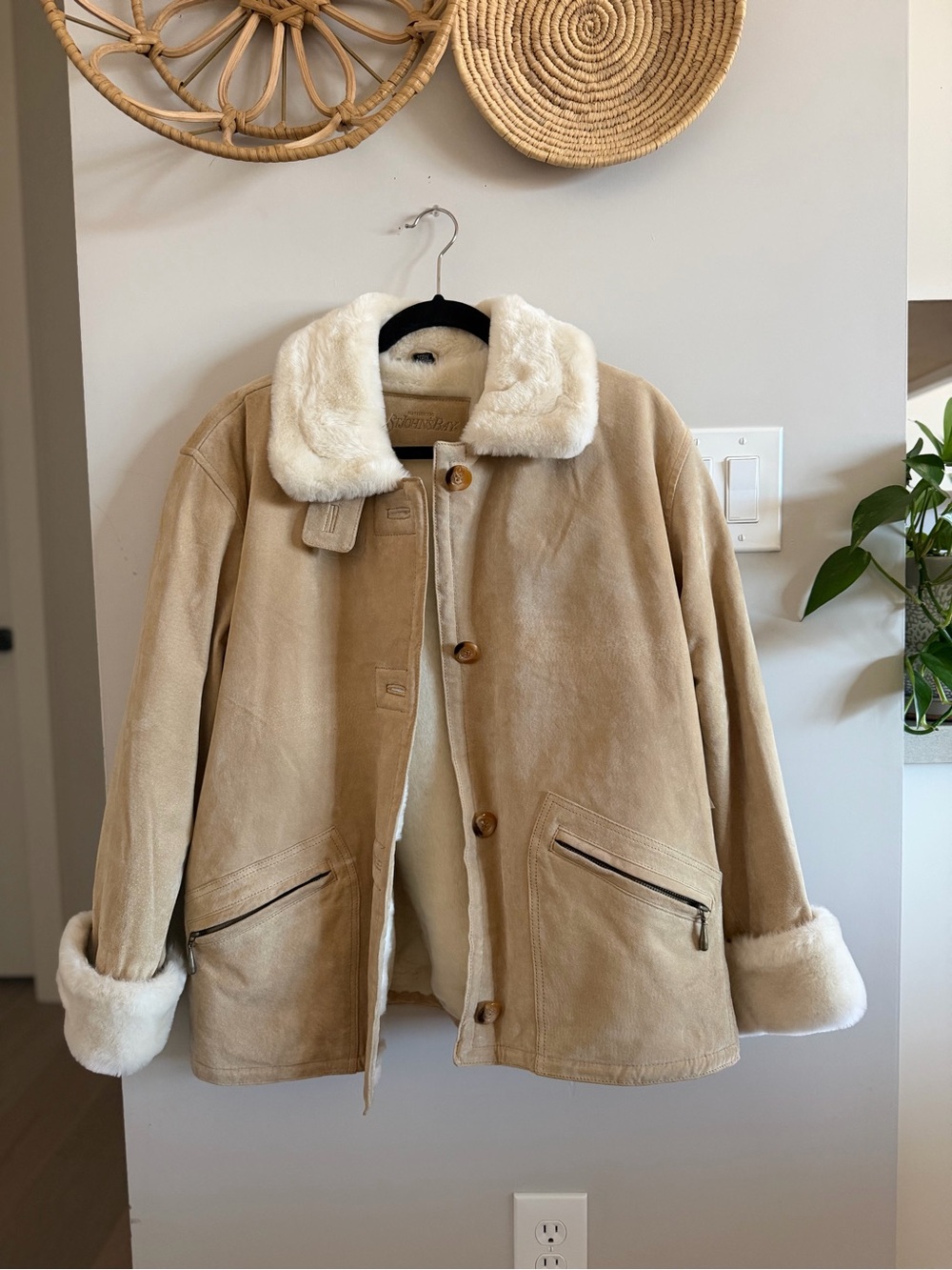 St. John's Bay Genuine Leather Tan Jacket with Cream Faux-Shearling Collar NWT